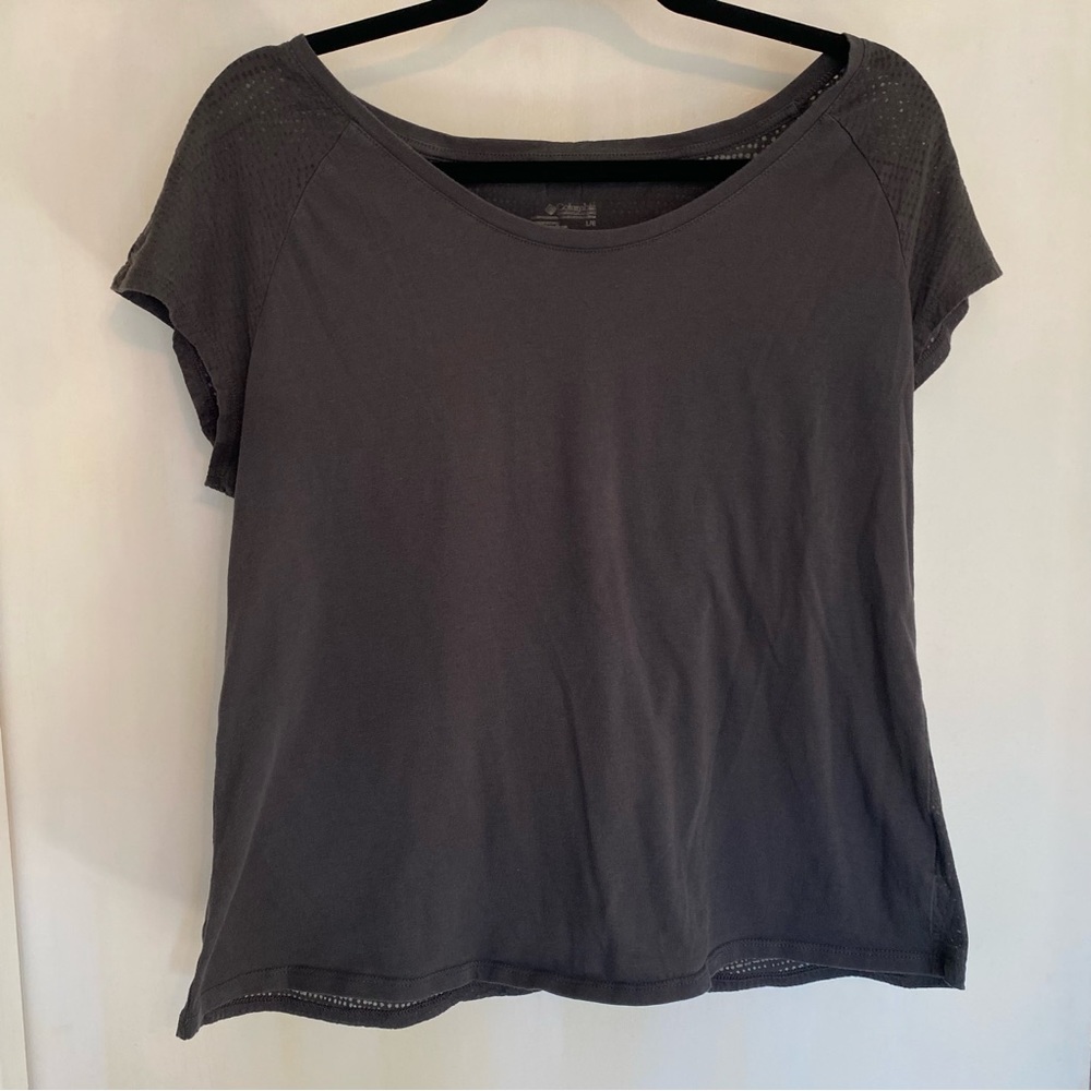 Columbia T-shirt